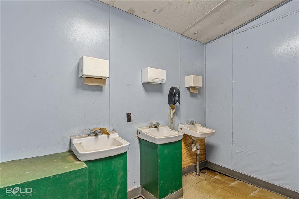 2269 Whaley Street Property Photo 15