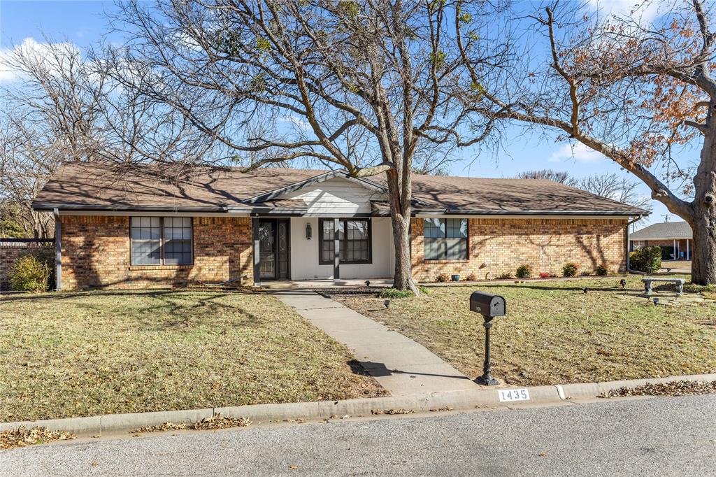 1435 Cardinal Lane Property Photo