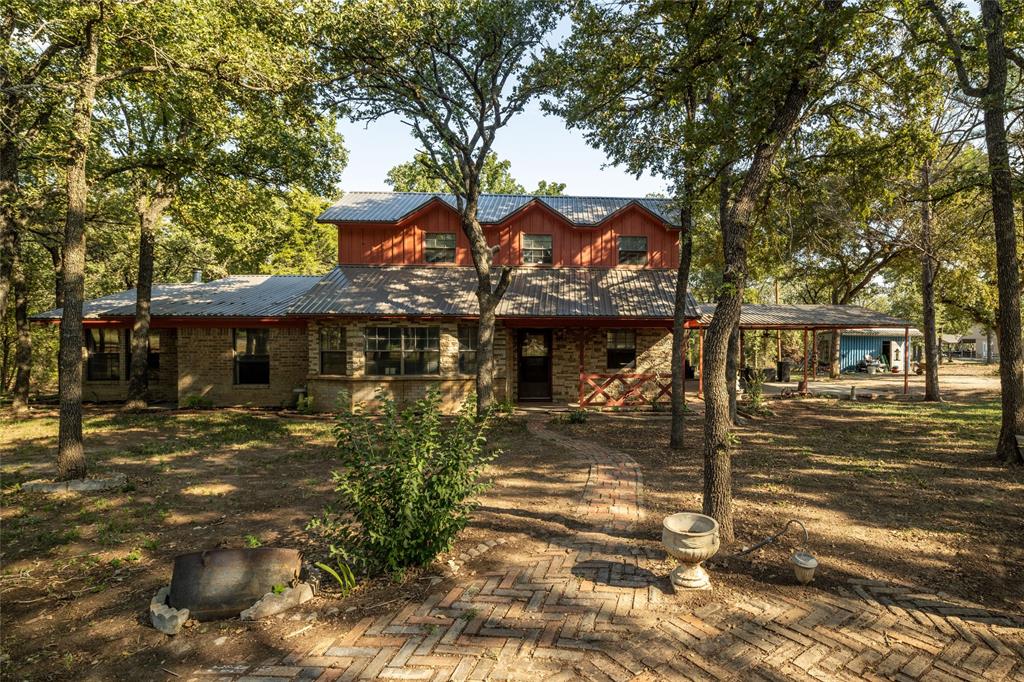 271 County Road 3480 Property Photo 1