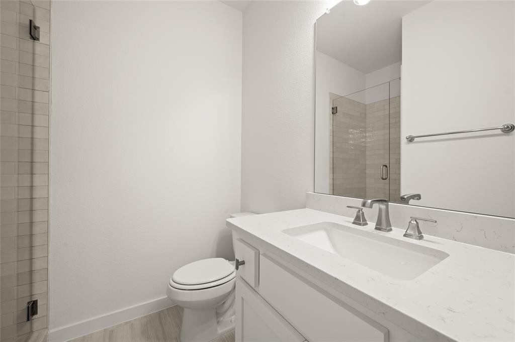 812 Zenica Drive Property Photo 26