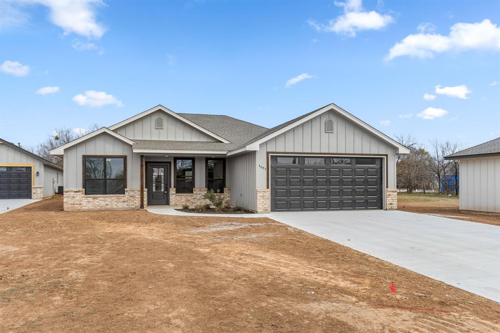 4695 Sisk Road Property Photo 2