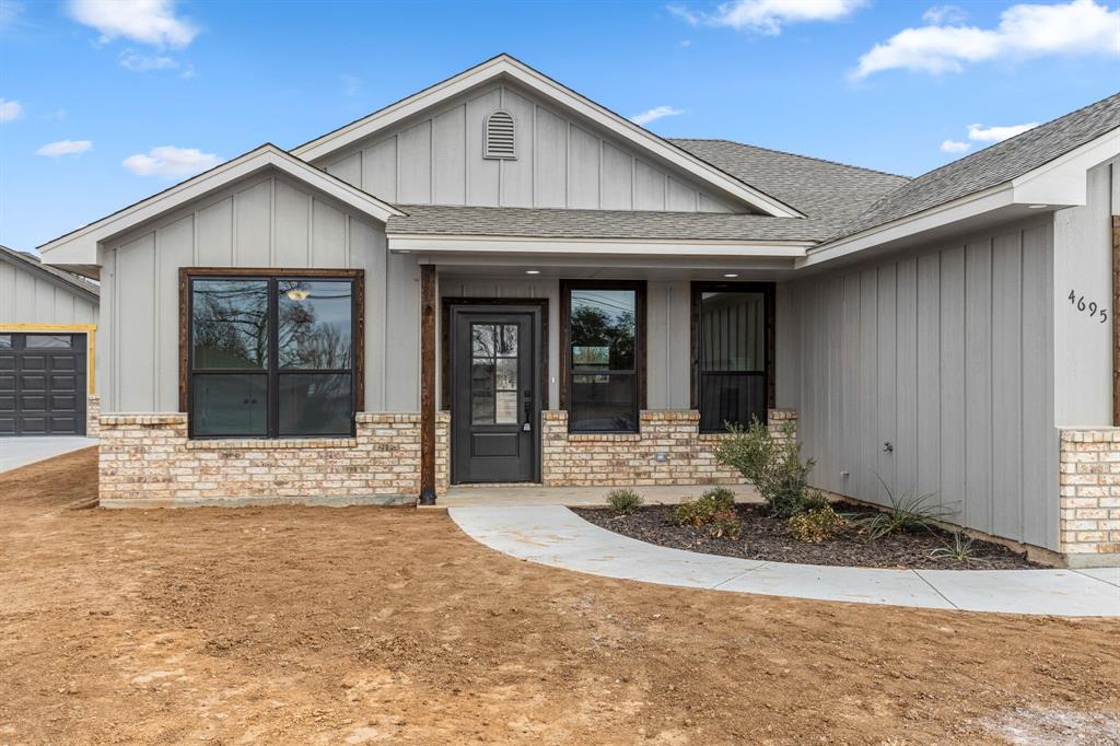 4695 Sisk Road Property Photo 3