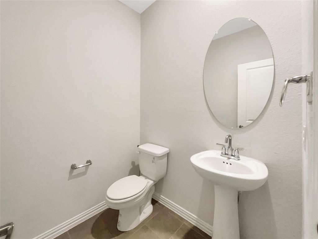 524 Fox Ridge Drive Property Photo 12