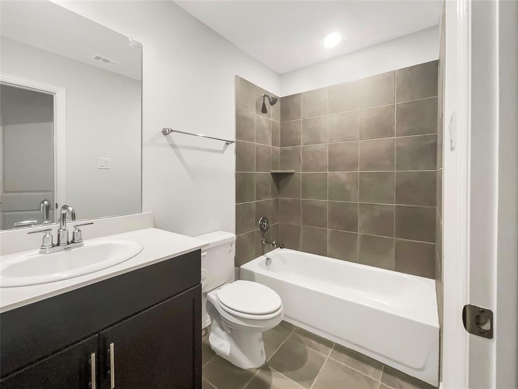 524 Fox Ridge Drive Property Photo 16