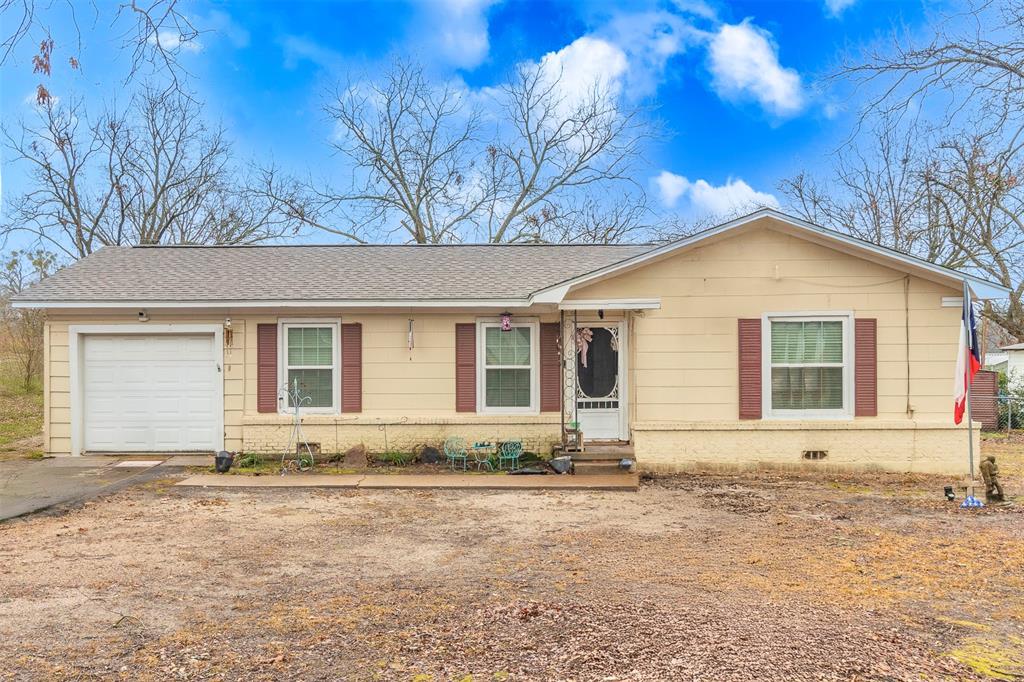 710 E Side Drive Property Photo