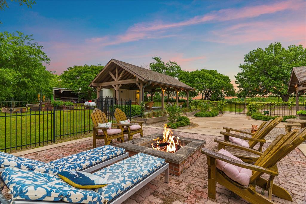 6676 W Fm 455 Property Photo 1