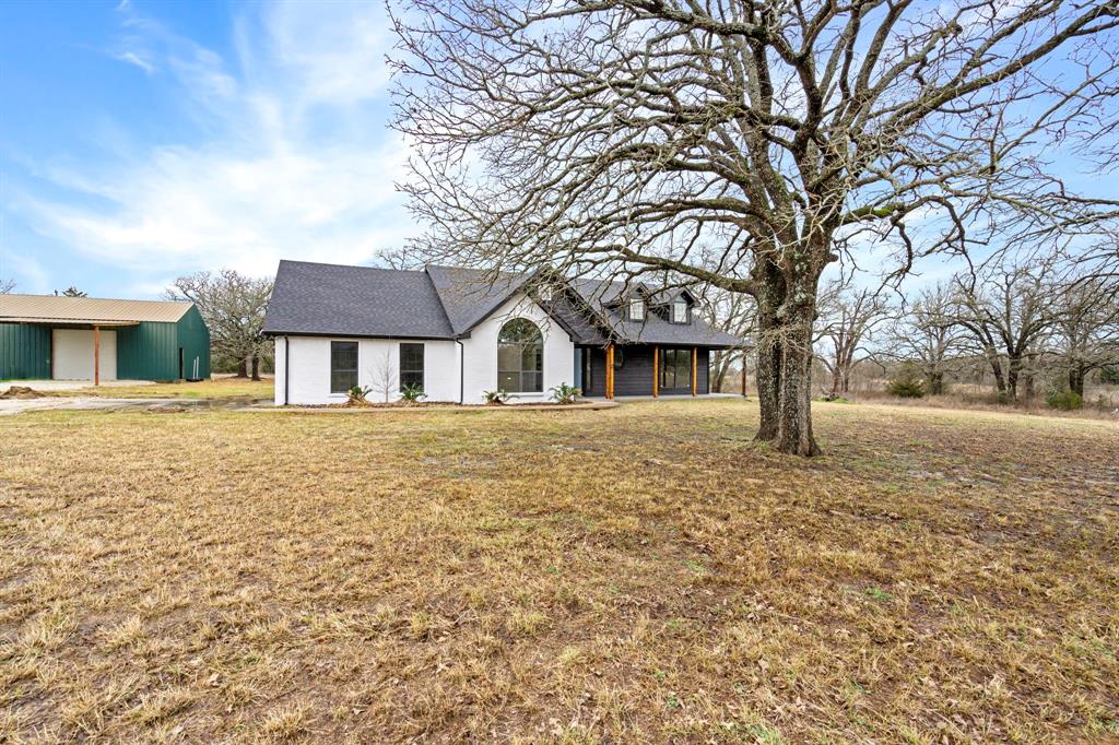 150 Fm 1366 Property Photo