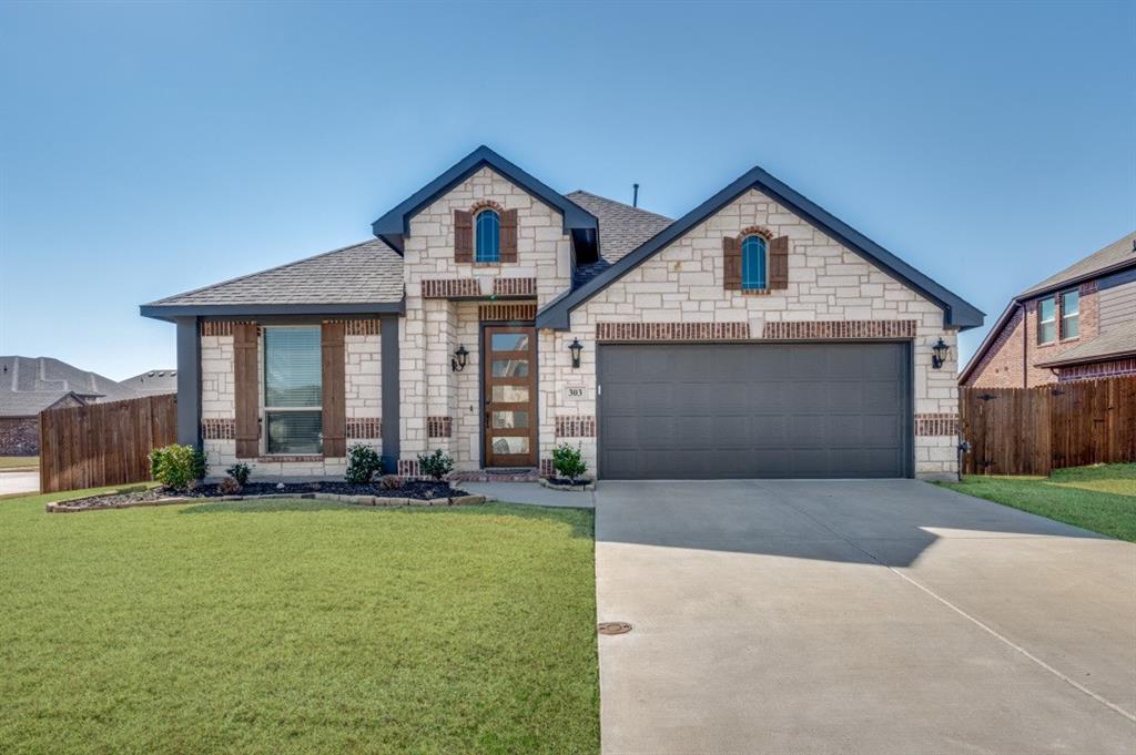 303 Pineview Lane Property Photo