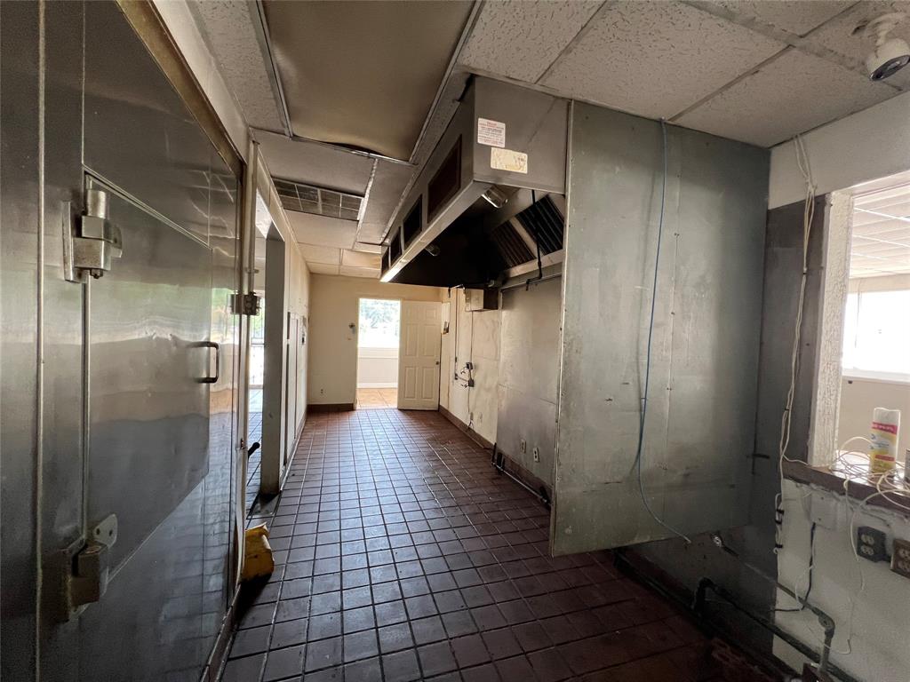 1223 E Belt Line 128 Property Photo 7
