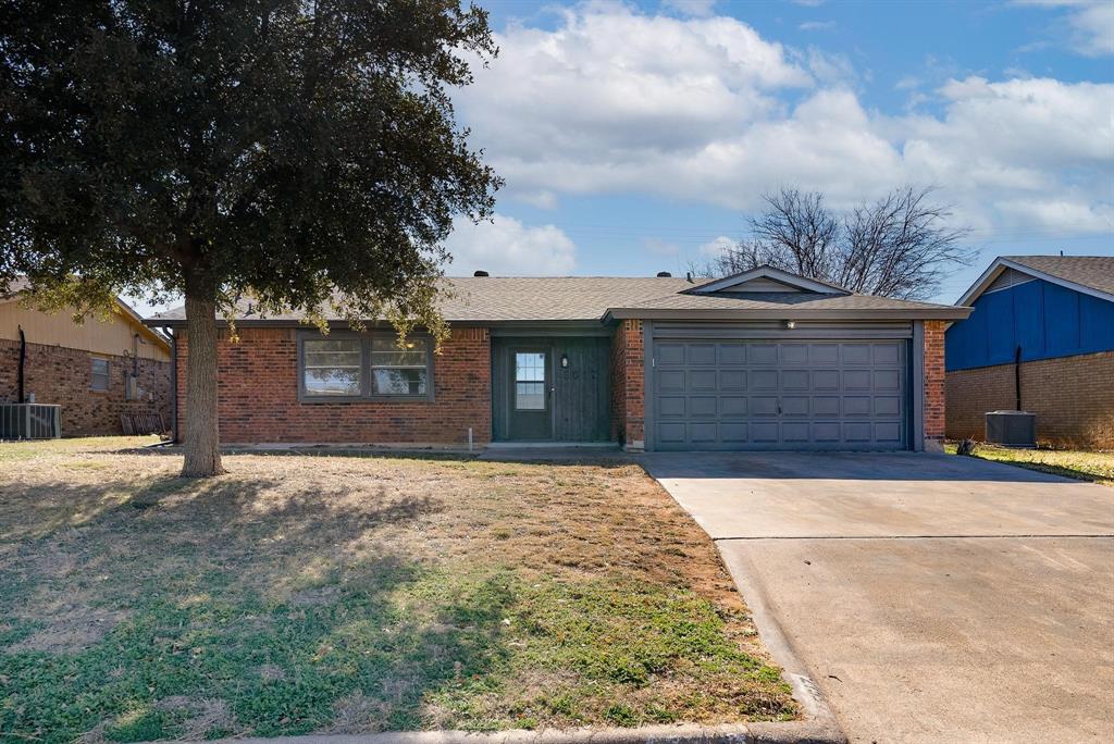5617 Quail Run Street Property Photo