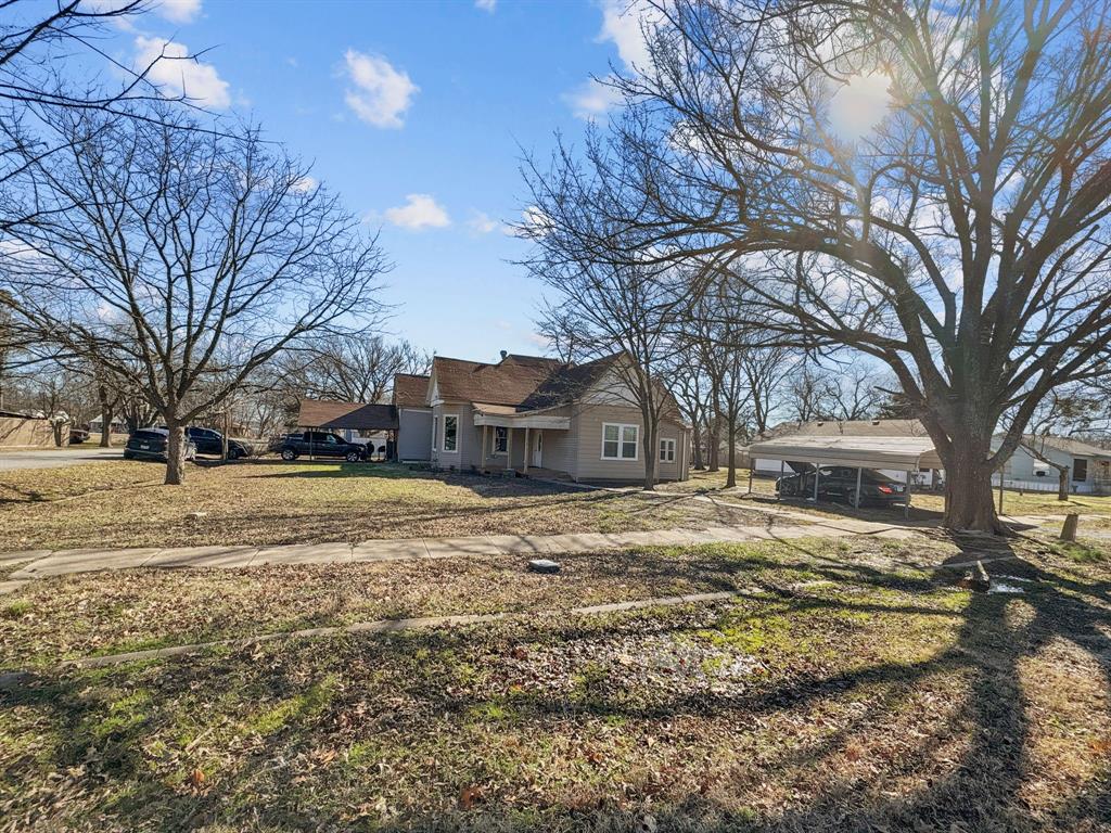 306 N Main Street Property Photo