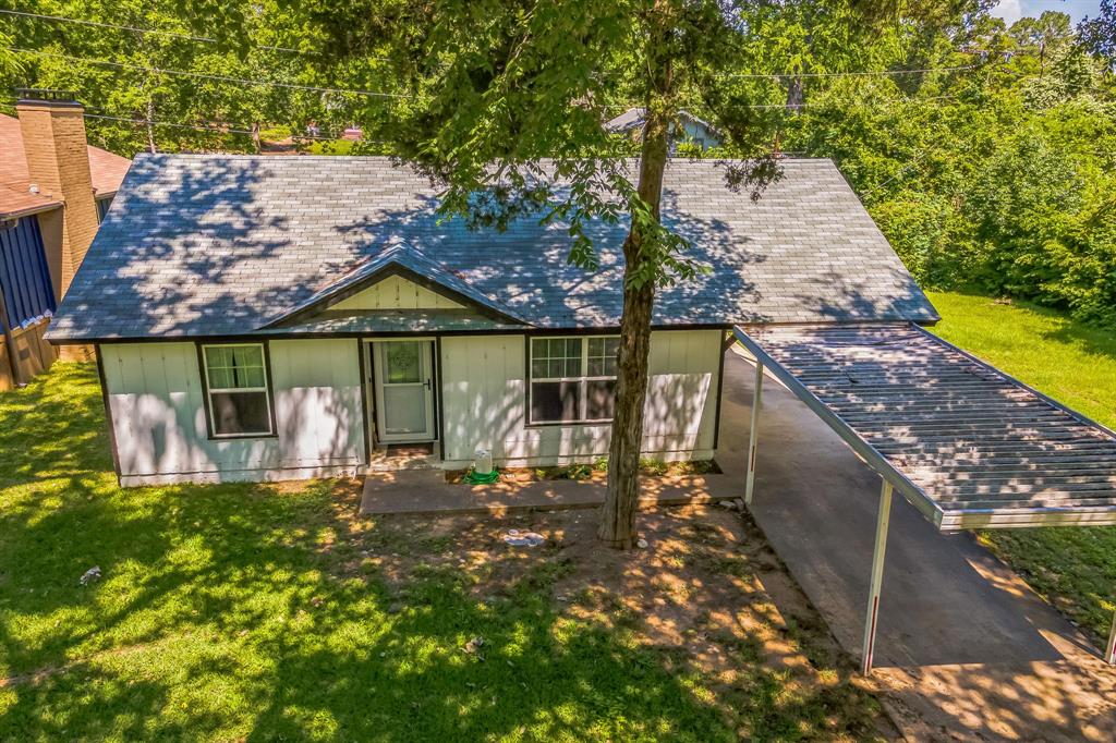 521 Hilltop Drive Property Photo 1