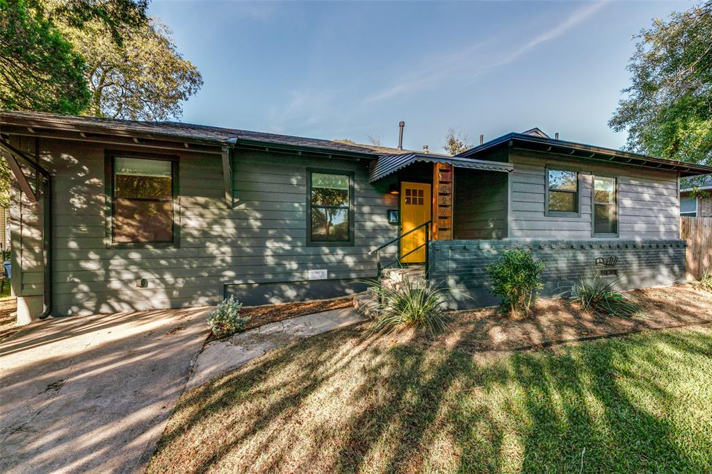 2261 N Farola Drive Property Photo