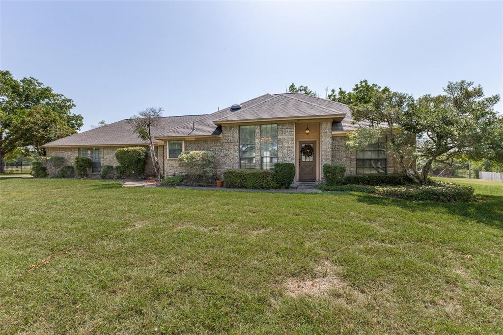 18734 Fm 740 Property Photo 1