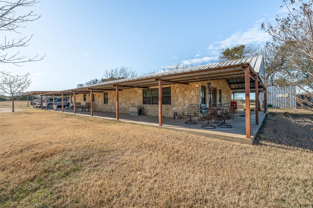 172 Private Road 2361 Property Photo 3