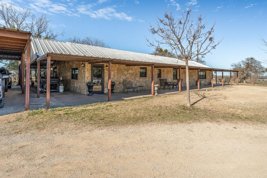 172 Private Road 2361 Property Photo 15