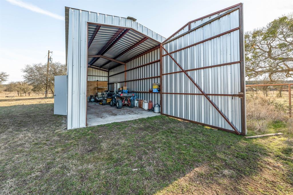 172 Private Road 2361 Property Photo 26