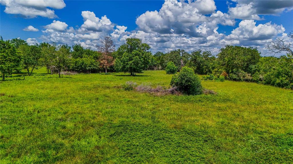 9239 Fm-1696 Property Photo 10