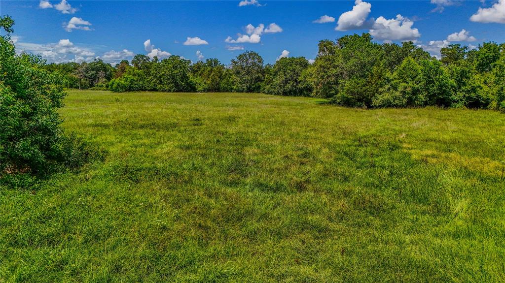 9239 Fm-1696 Property Photo 18