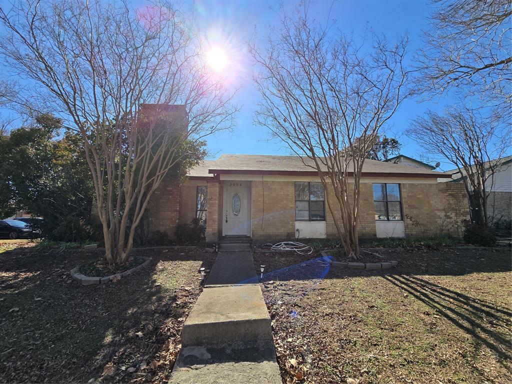 2906 Carnaby Lane Property Photo