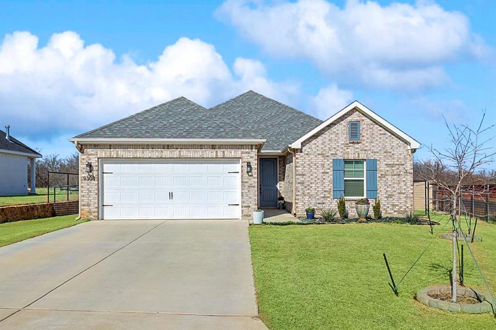 9308 Bengal Court Property Photo 4