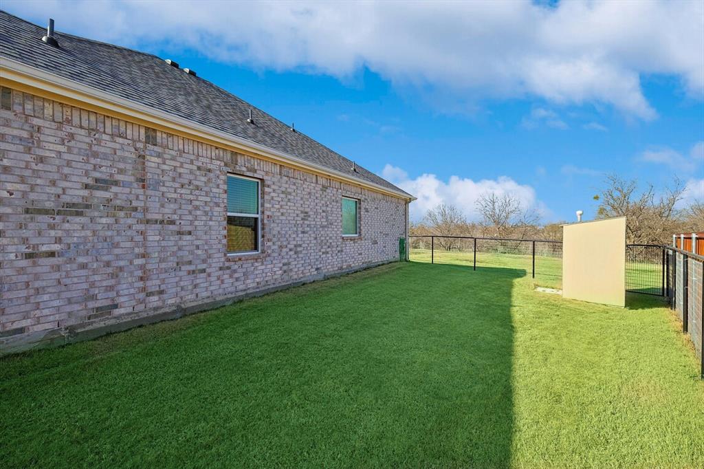 9308 Bengal Court Property Photo 33