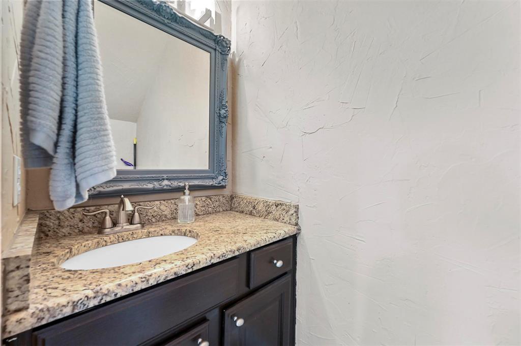 2727 Shelby Avenue D Property Photo 20