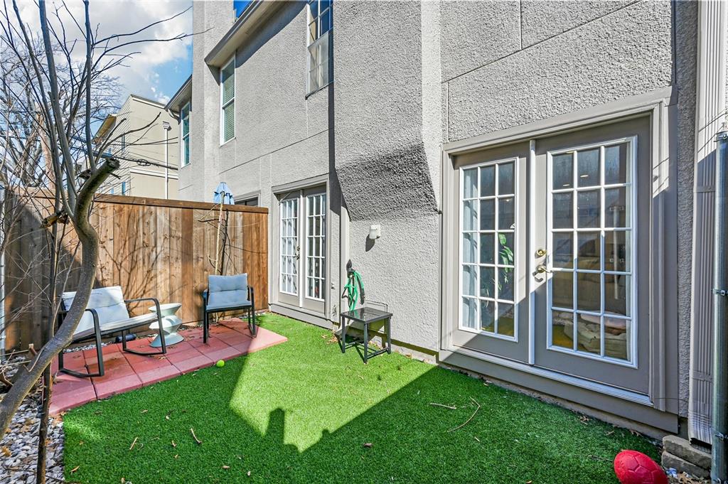 2727 Shelby Avenue D Property Photo 21