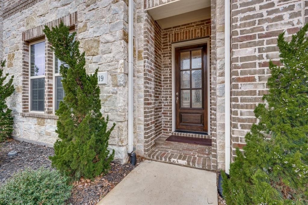 7819 Uxbridge Drive Property Photo