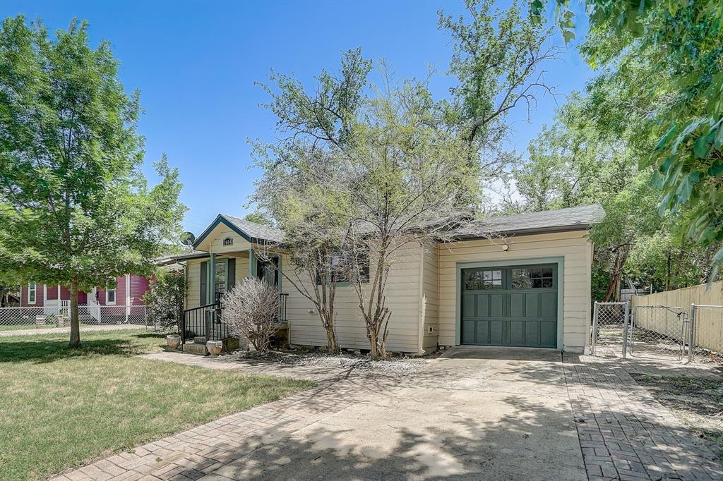 1604 Baxley Street Property Photo