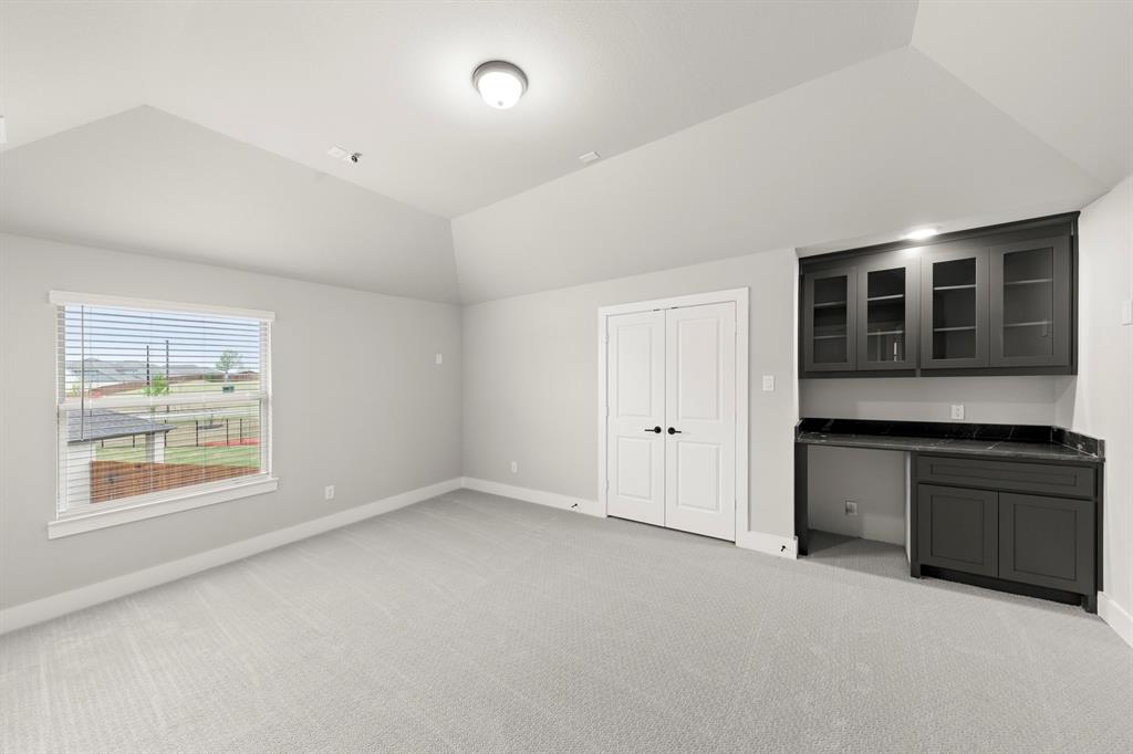 932 Pilatus Lane Property Photo 23