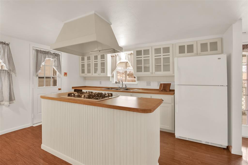 404 N Blanton Property Photo 12