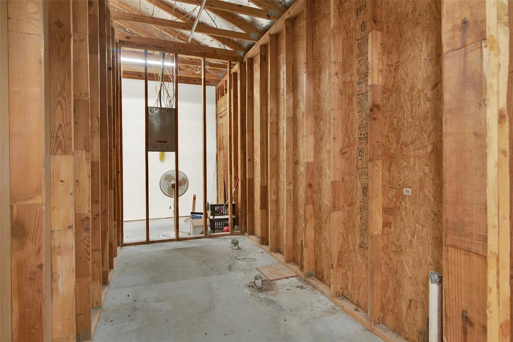 404 N Blanton Property Photo 30