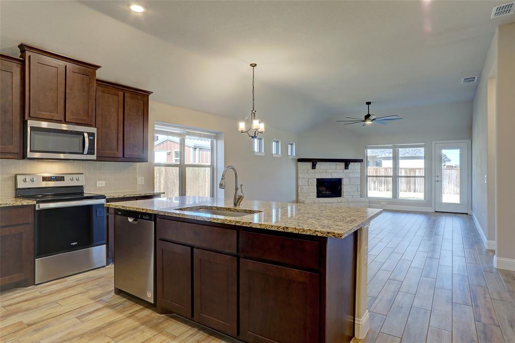 807 Mary Lee Lane Property Photo