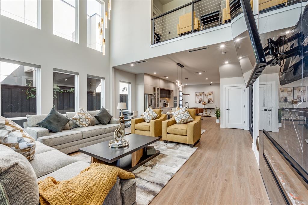 809 Bayonne Street Property Photo