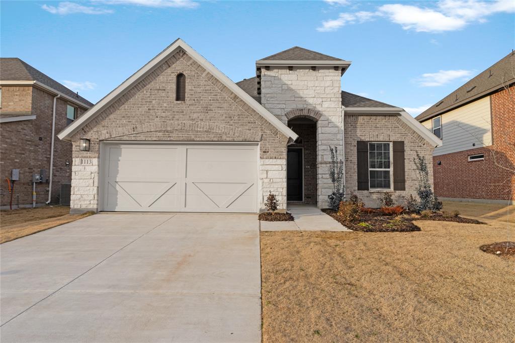 1113 Staffords Point Property Photo 1