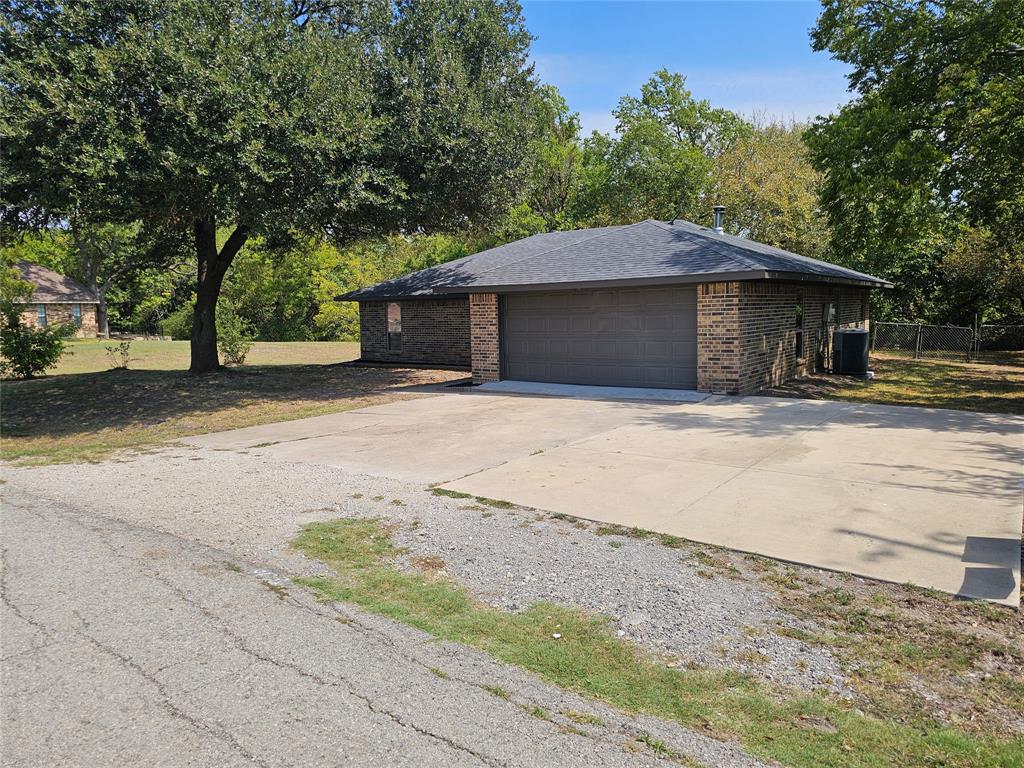 100 Pecan Circle Property Photo