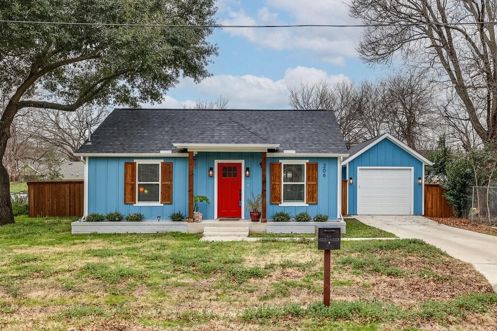 206 Penn Street Property Photo