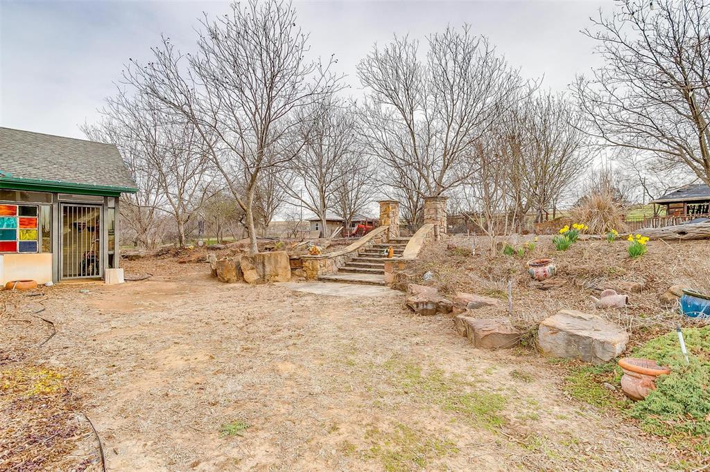 1890 Old Mineral Wells Highway Property Photo 8