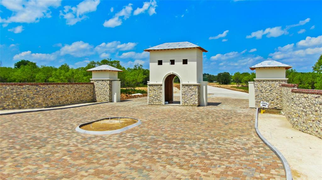 4008 Luciano Drive Property Photo