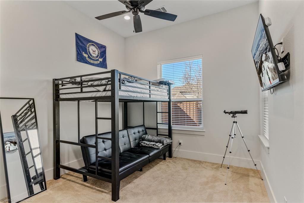 7 Center Court Property Photo 18