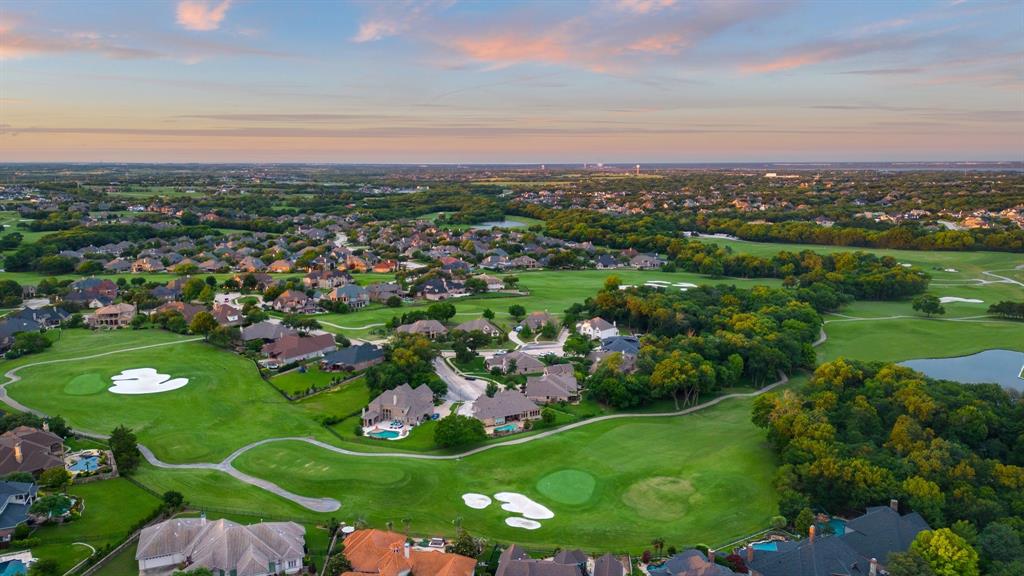 7 Center Court Property Photo 36