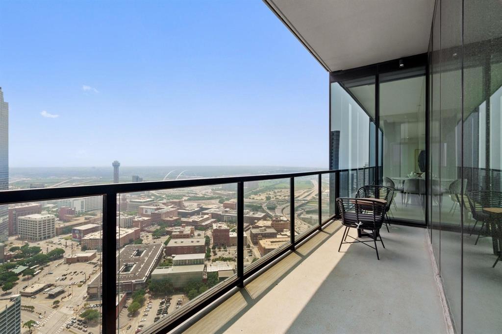 1800 N Field Street Property Photo