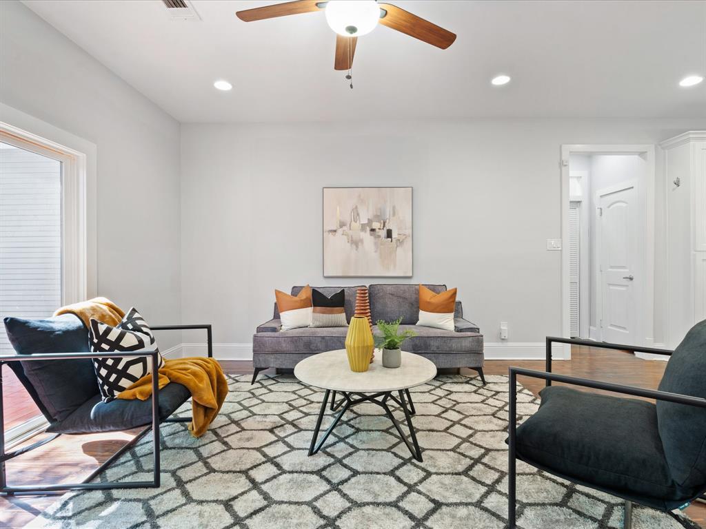 416 S Marlborough Avenue Property Photo