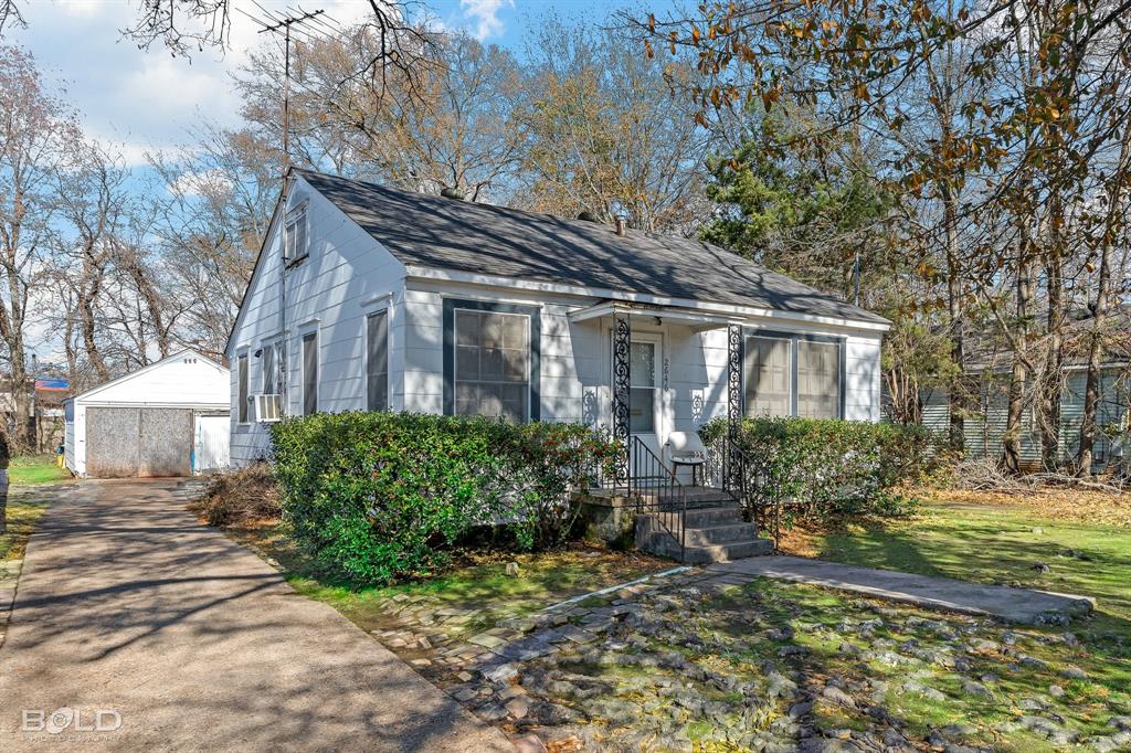 2646 Emery Street Property Photo