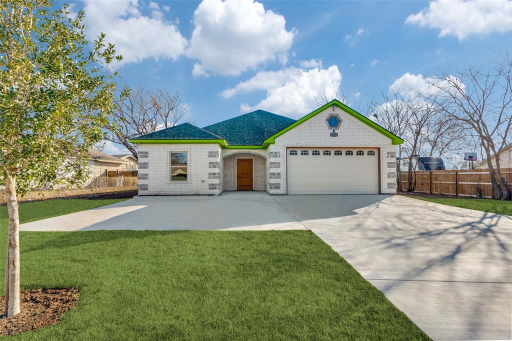 4520 Hodgkins Road Property Photo