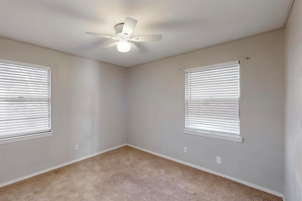 8707 Slay Street Property Photo 7
