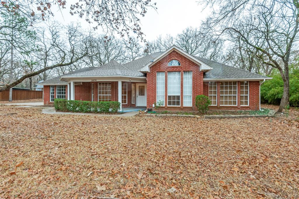 1070 Oak Hollow Lane Property Photo