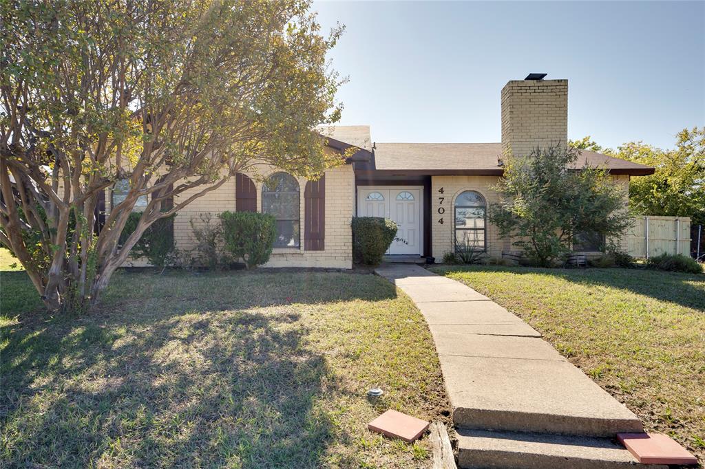 4704 Pemberton Lane Property Photo