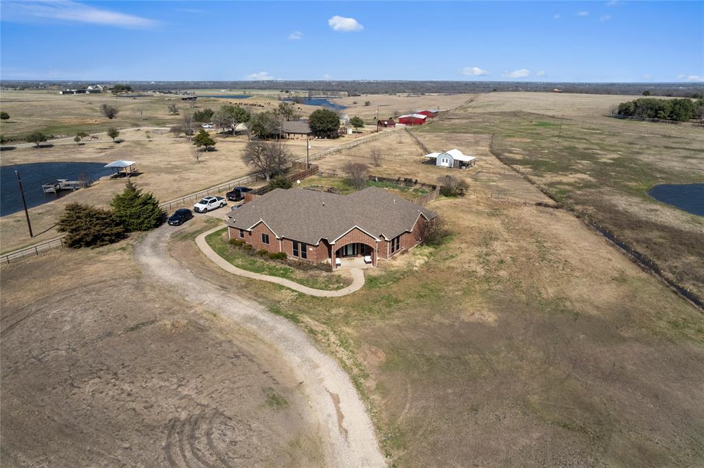 A Garza Real Estate Listings Main Image